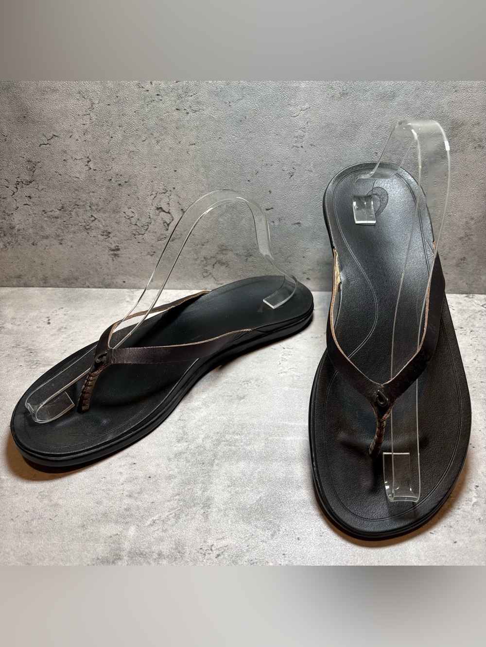 Olukai Ho'Opio Women's Size 9 Leather Flip Flop Thong Sandals Shoes Black